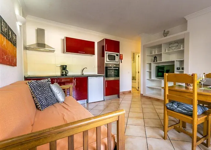 Solar Do Sol 아파트호텔 알부페이라